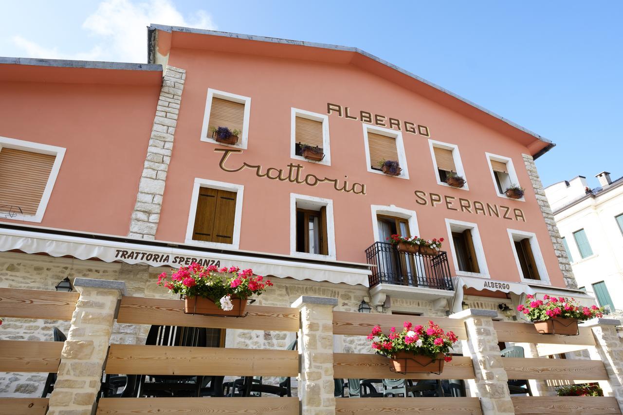 Albergo Trattoria Speranza Foza Exterior photo